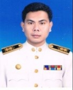 นายอวบชัย  บาเดช